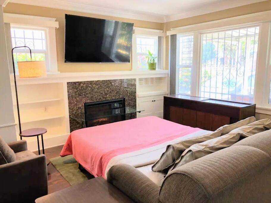 Charming Angeles Craftsman-cottage House Casa de férias *